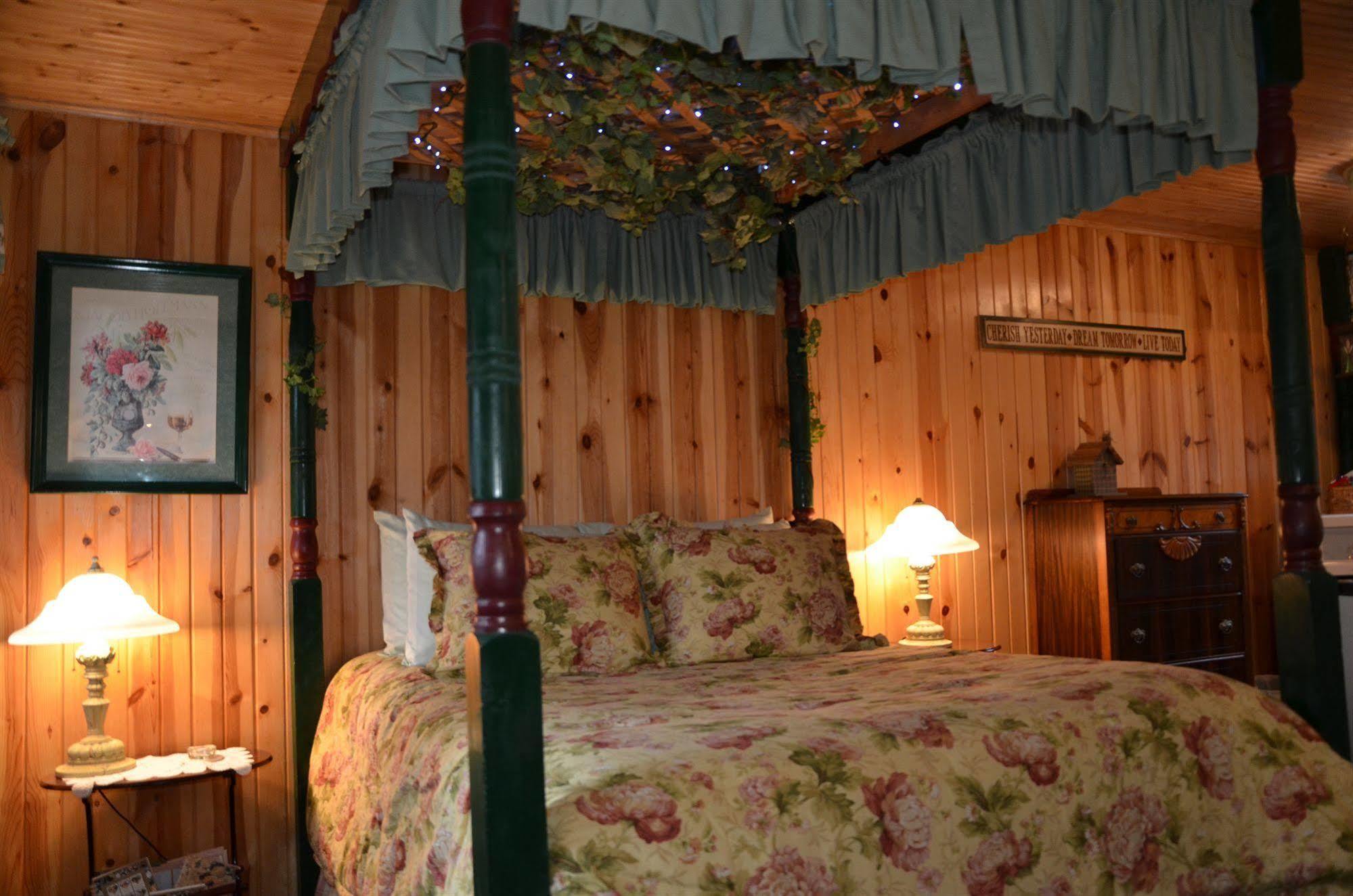 Lazy Cloud Bed & Breakfast Williams Bay Bagian luar foto